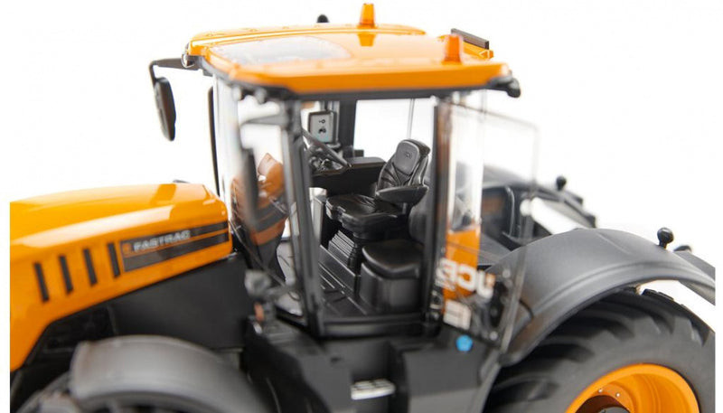 miniatuurtractor JCB Fastrac 8330 die-cast zink 1:32 geel