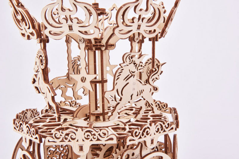 modelbouw Carrousel hout 30 cm bruin 179 onderdelen