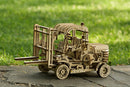 model heftruck met spaarpot hout 31,5 x 11,5 cm