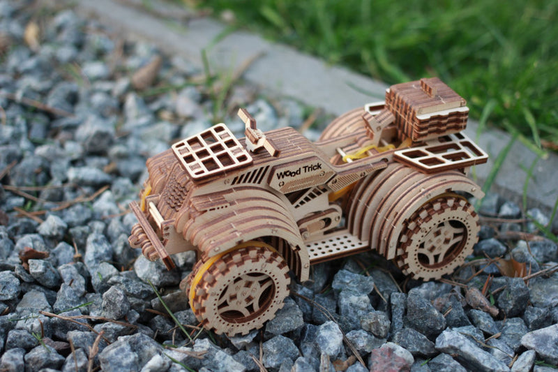 model quad hout 18 x 10 cm